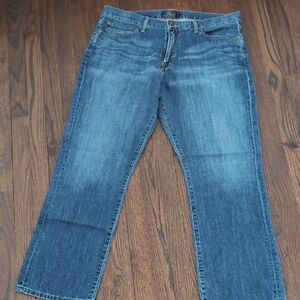 Lucky Brand Relaxed Fit Blue Jeans